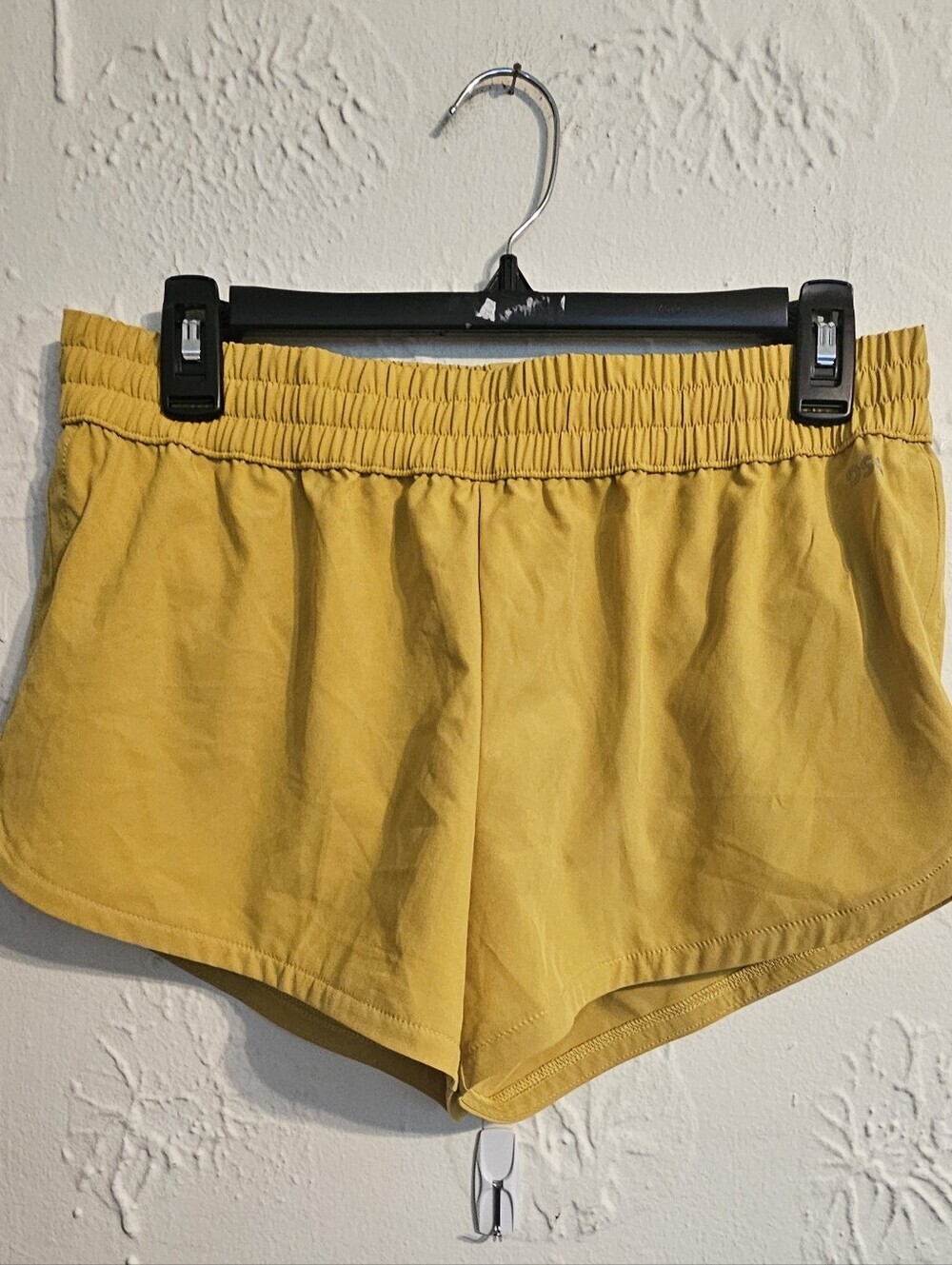 DSG Women's 3" Stride Run Short Size Small NWT